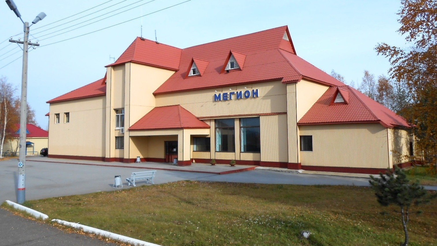 Здесь мы живём, учимся, взрослеем